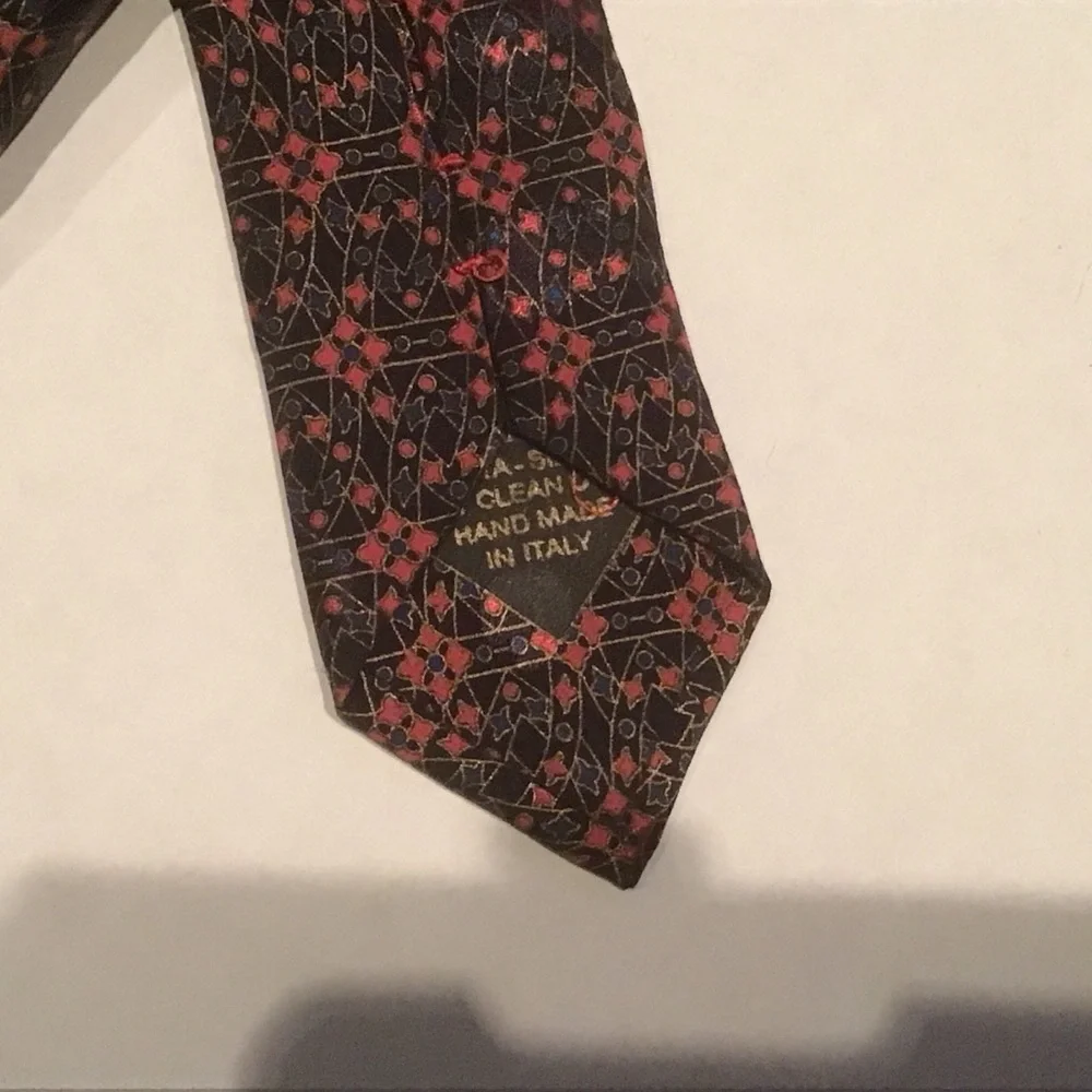 Brioni 100%‎ Silk Neck Tie Hand Made In Italy Red Blue Geometric Print 62